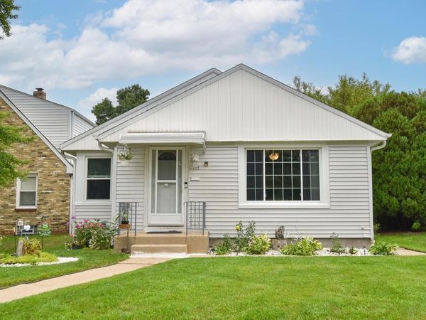 3208 S 30th STREET, Milwaukee, WI 53215