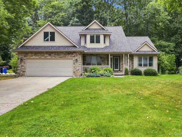 2318 Flagstone Drive, Flint Township, Mi 48433
