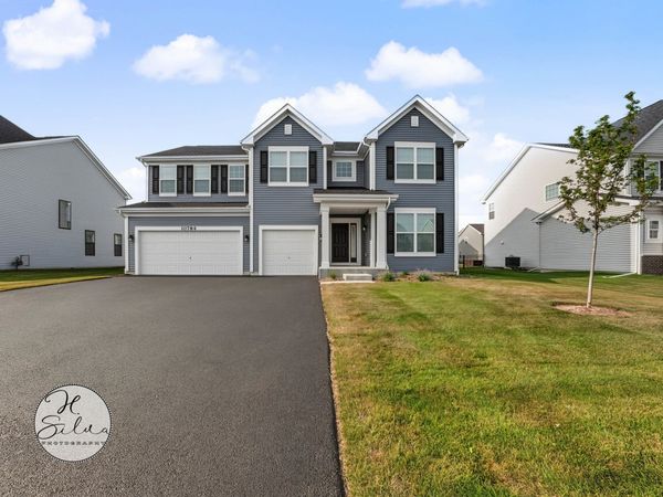 10784 Saxony Street , Huntley, IL 60142