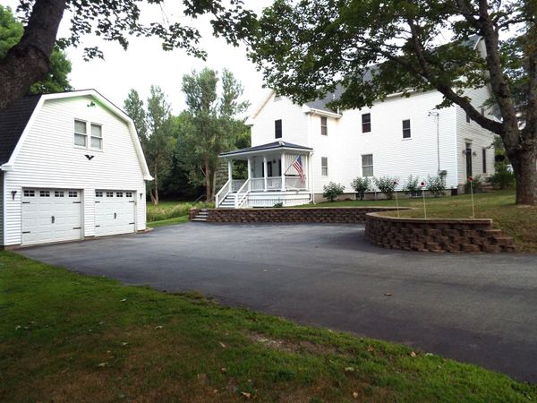 69 Main Road S, Hampden, ME 04444