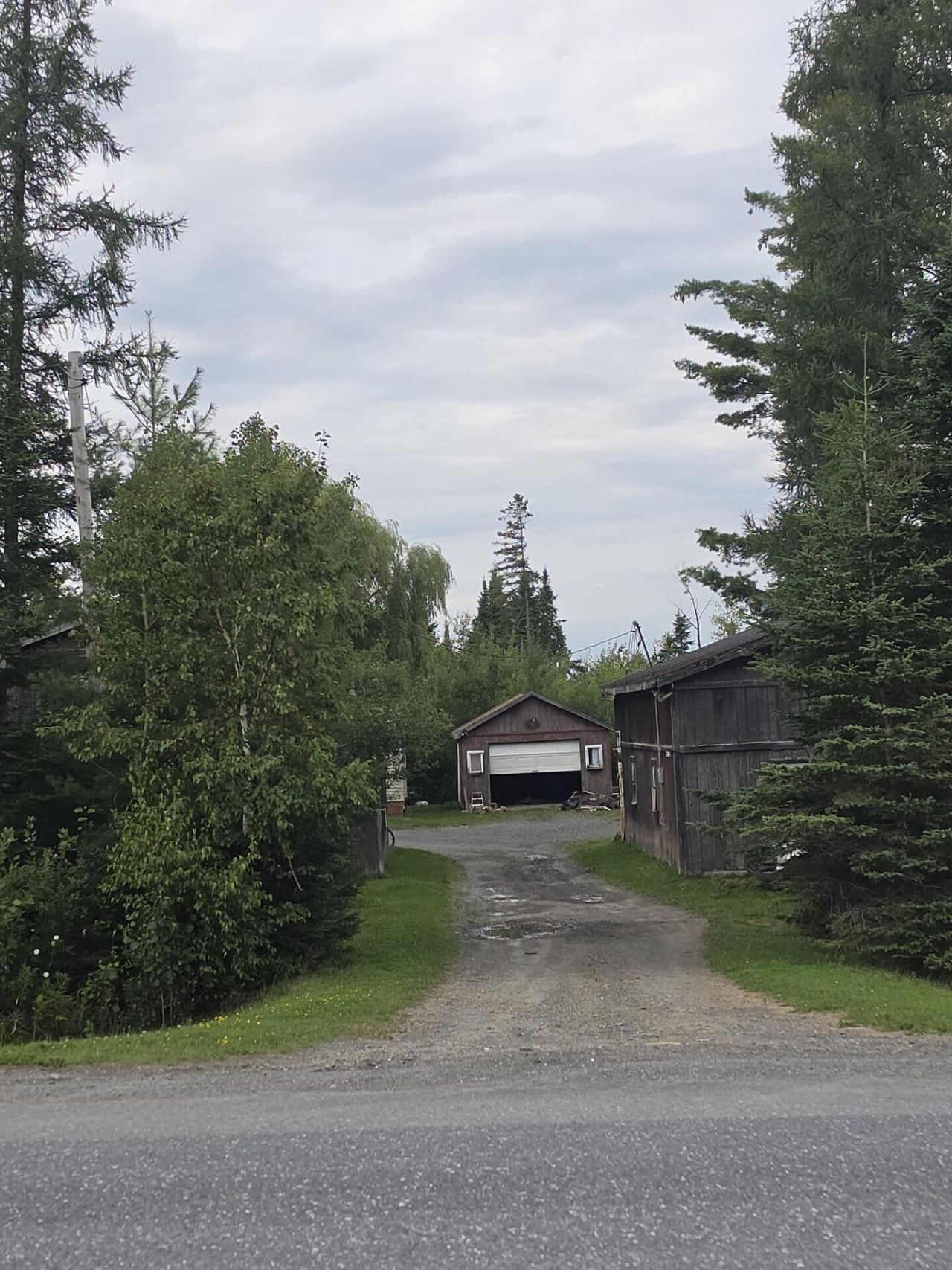 889 Access Highway, Limestone, ME 04750 Main Photo