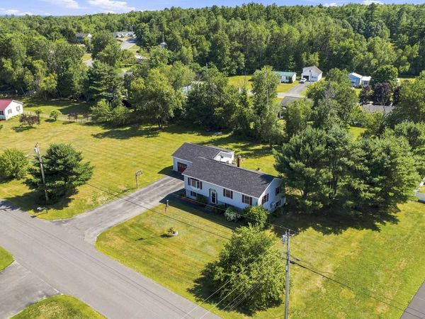 23 Robin Court, Skowhegan, ME 04976