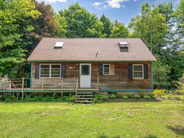 26 Wolf Cove Road , Eastbrook, ME 04634