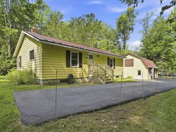 174 Davis Road, Fairfield, ME 04937