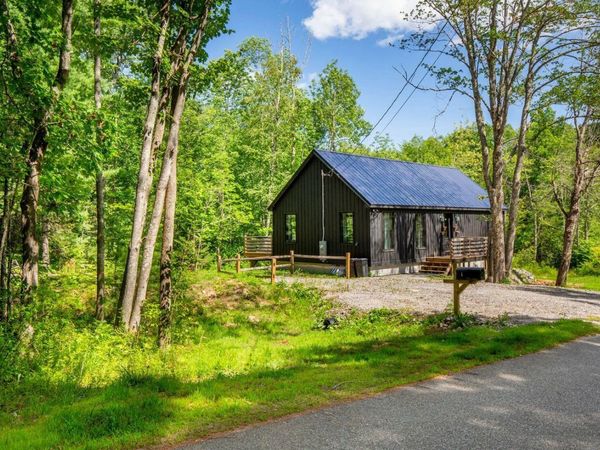 1 Chris Road, Rockport, ME 04856