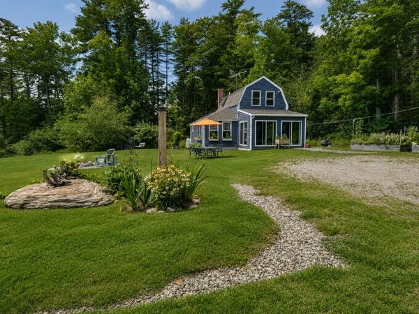 15 Summit Avenue, Northport, ME 04849