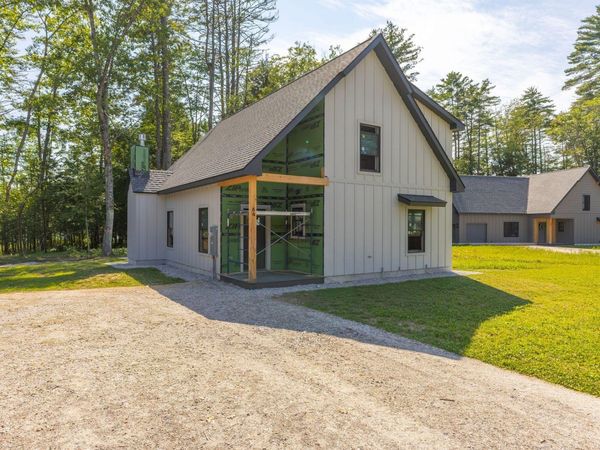 64 East Point Way , Norway, ME 04268