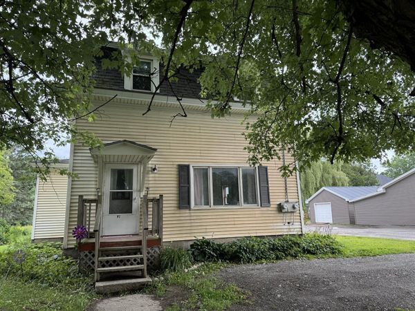 97 North Street , Houlton, ME 04730