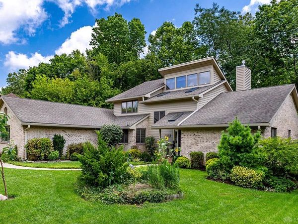 570 Rustic Trail, Beavercreek, OH 45434