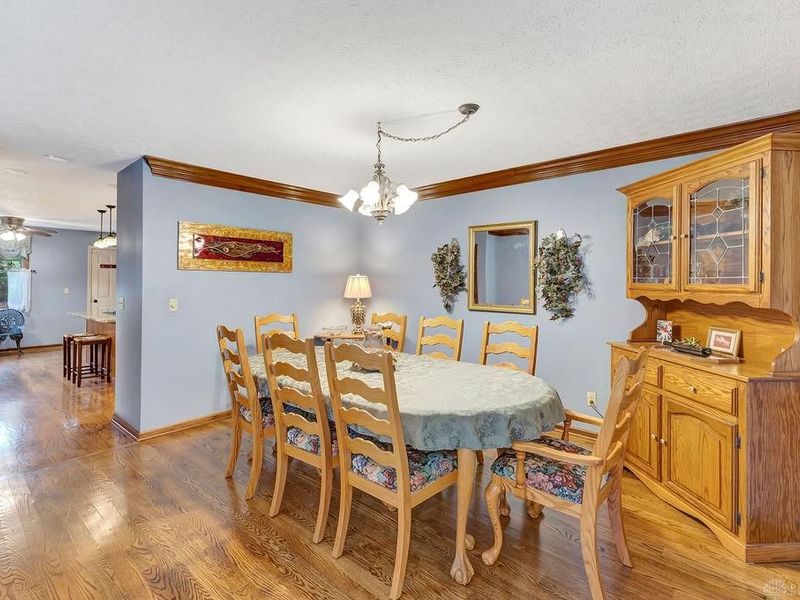 570 Rustic Trail, Beavercreek, OH 45434 Photo 14