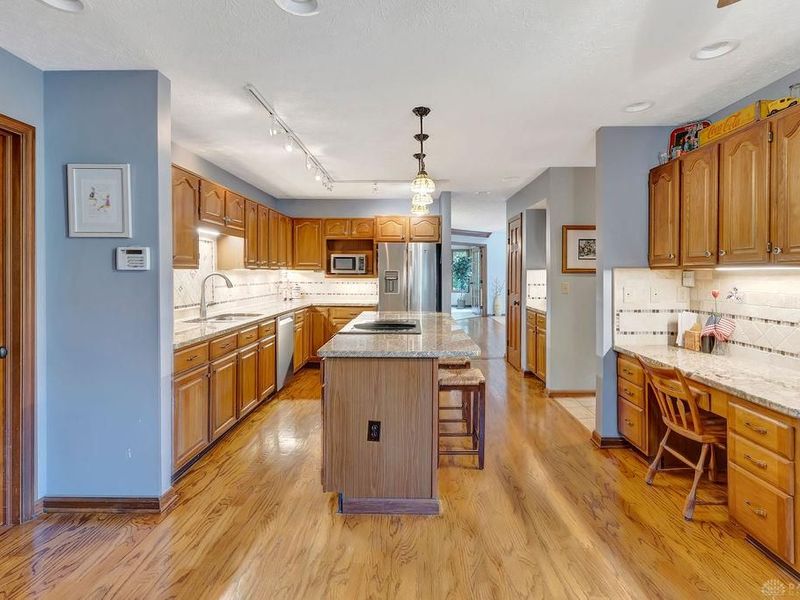570 Rustic Trail, Beavercreek, OH 45434 Photo 15