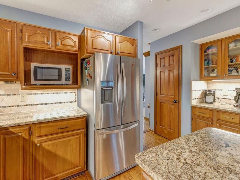 570 Rustic Trail, Beavercreek, OH 45434 Photo 16