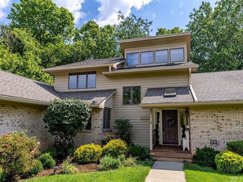 570 Rustic Trail, Beavercreek, OH 45434 Photo 4