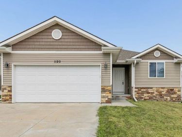 1120 Geranium Drive, Lincoln, NE 68521