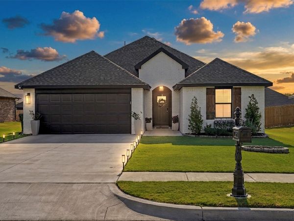 7413 N 154th East Avenue , Owasso, OK 74055