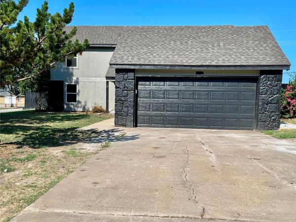 2424 S 137th East East Avenue , Tulsa, OK 74134