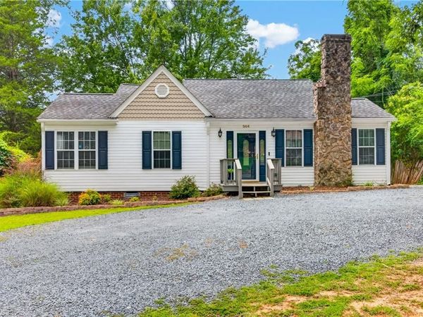944 Uwharrie Street , Asheboro, NC 27203