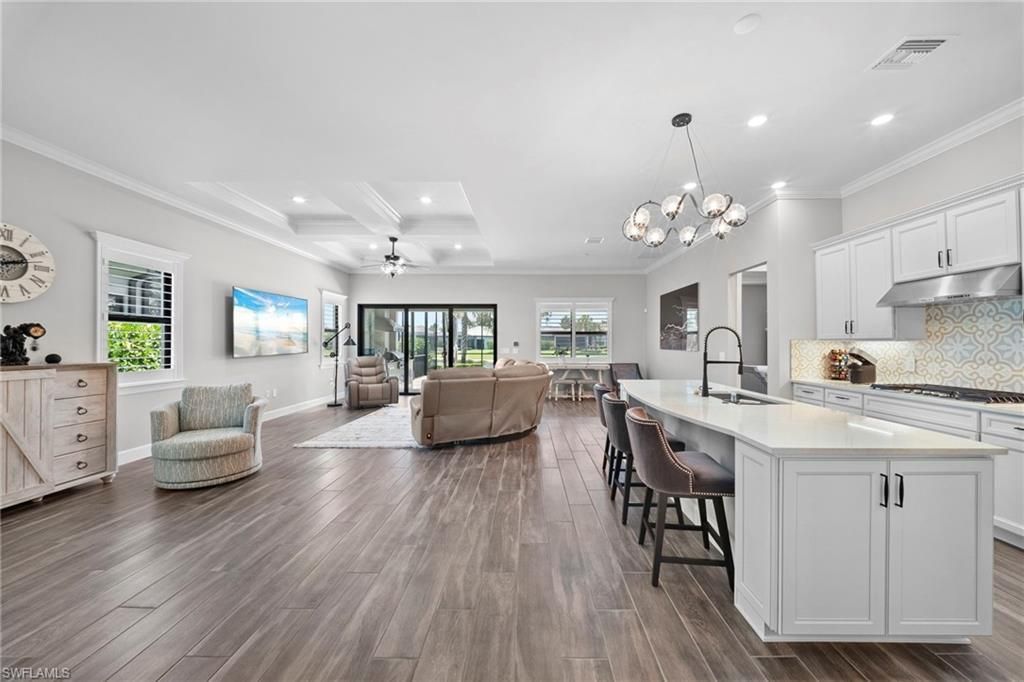 9811 Everglades Dr, Naples, FL 34120 Photo