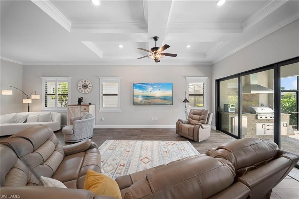 9811 Everglades Dr, Naples, FL 34120 Photo