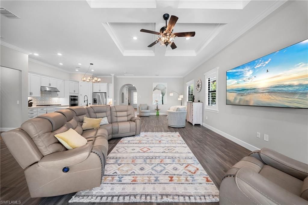 9811 Everglades Dr, Naples, FL 34120 Photo