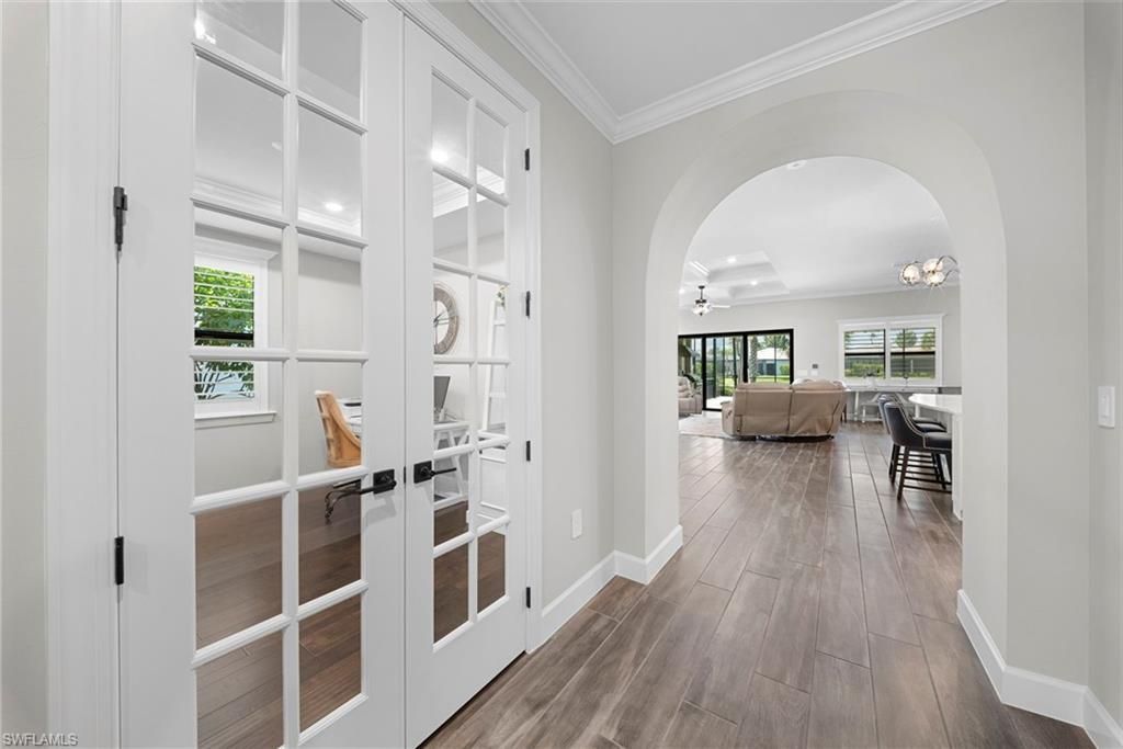 9811 Everglades Dr, Naples, FL 34120 Photo