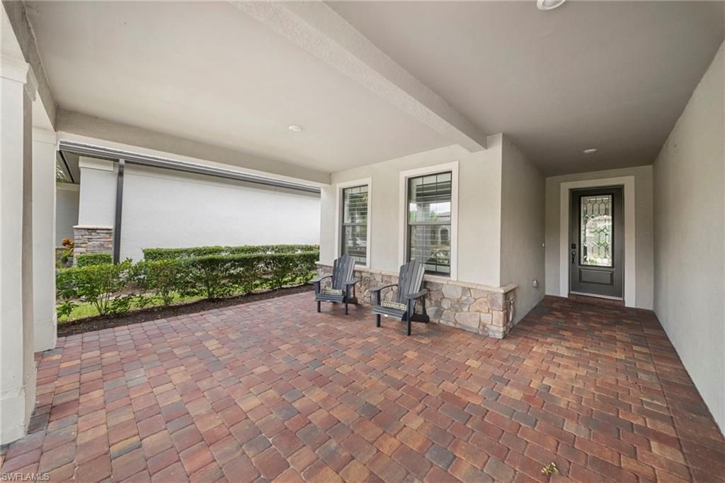 9811 Everglades Dr, Naples, FL 34120 Photo