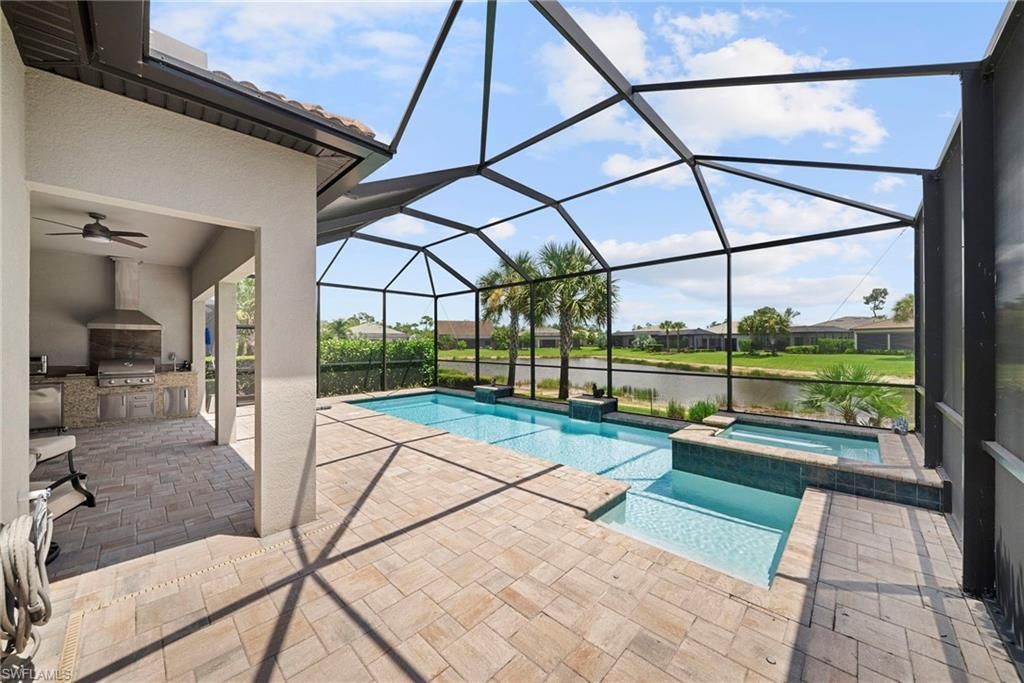 9811 Everglades Dr, Naples, FL 34120 Photo