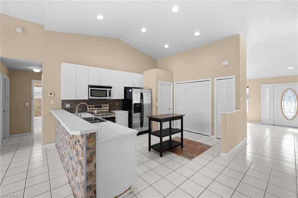 12641 Eagle Pointe Cir, Fort Myers, FL 33913 Photo