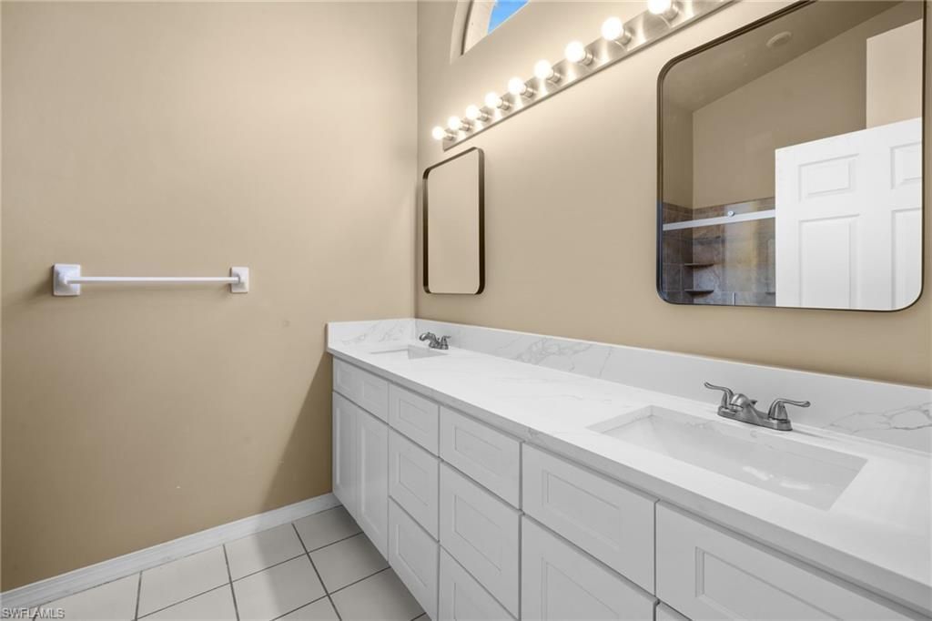 12641 Eagle Pointe Cir, Fort Myers, FL 33913 Photo