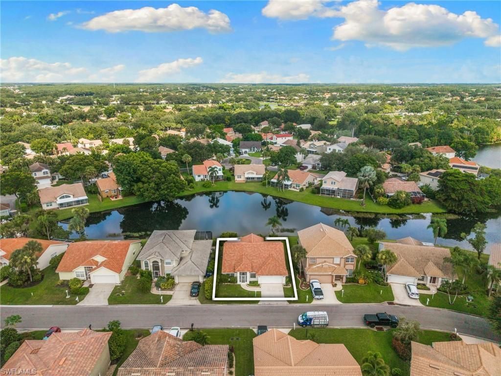 12641 Eagle Pointe Cir, Fort Myers, FL 33913 Photo