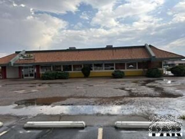 2920 Hart Rd, Pueblo, CO 81008