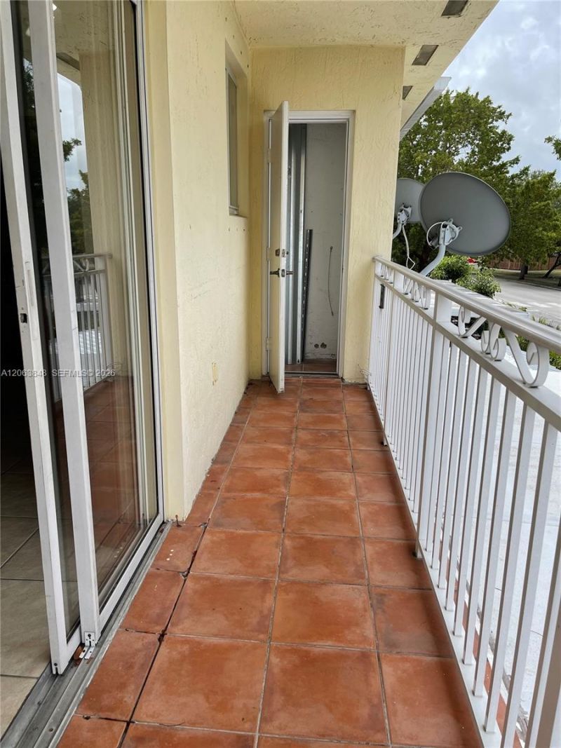 7380 NW 174th Ter , Unit 204, Hialeah, FL 33015 Photo