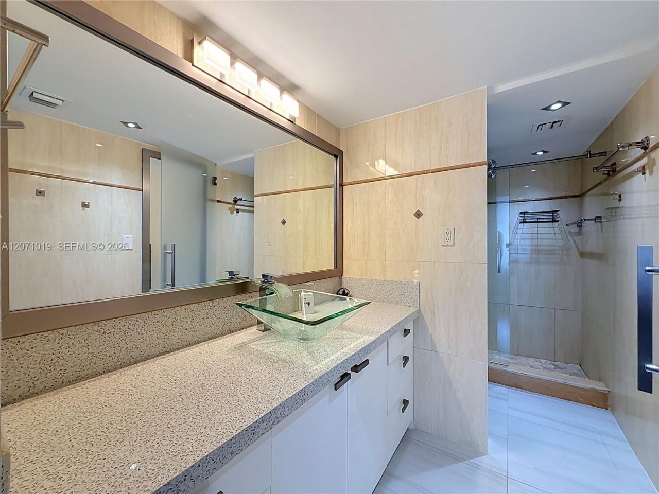 6900 Bay Dr , Unit 11G, Miami Beach, FL 33141 Photo