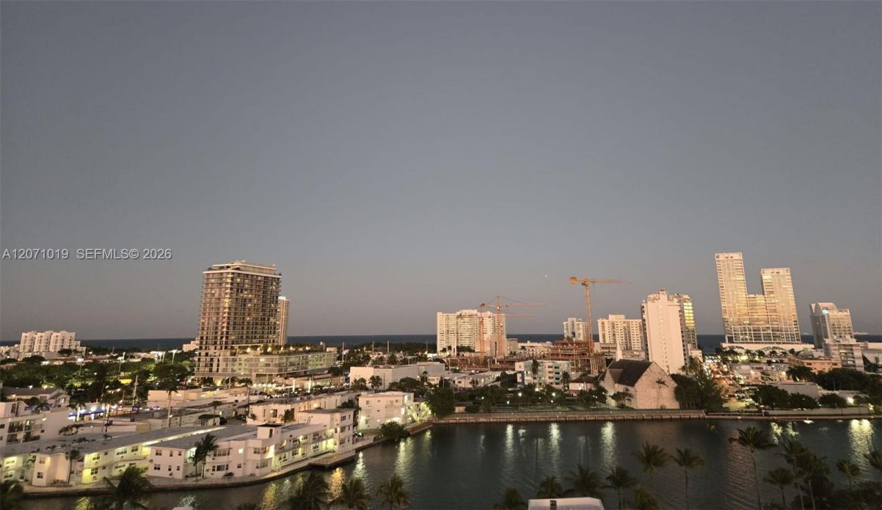 6900 Bay Dr , Unit 11G, Miami Beach, FL 33141 Photo