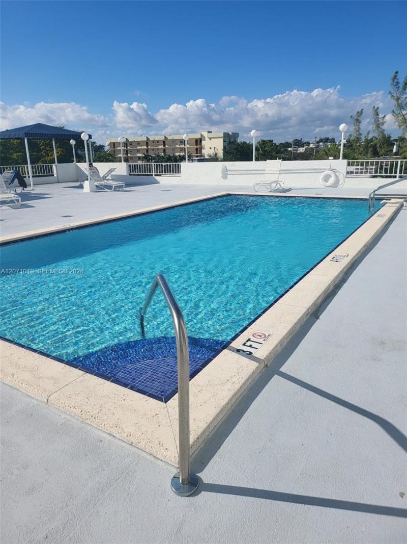 6900 Bay Dr , Unit 11G, Miami Beach, FL 33141 Photo