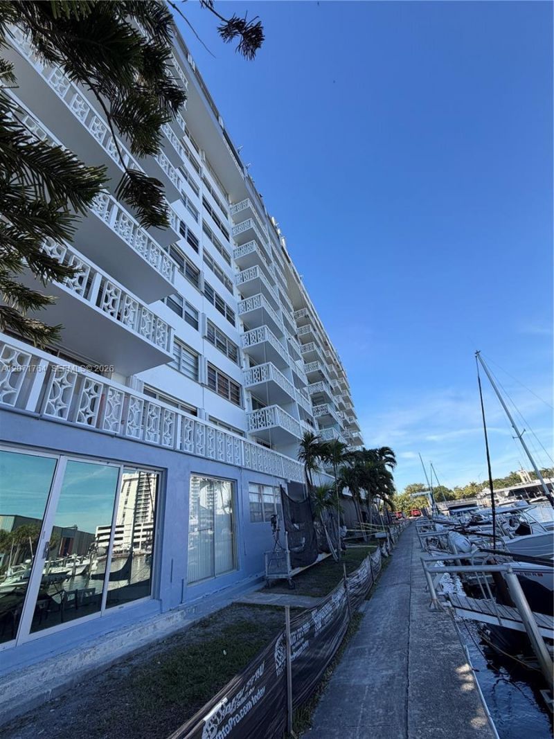 13155 Ixora Ct , Unit 204, North Miami, FL 33181 Photo
