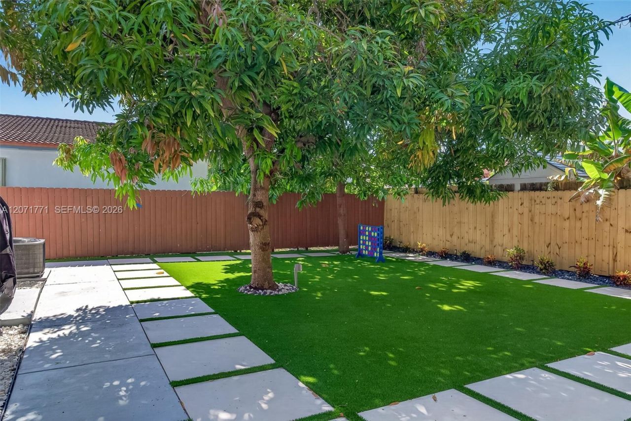 2180 SW 20th St, Miami, FL 33145 Photo