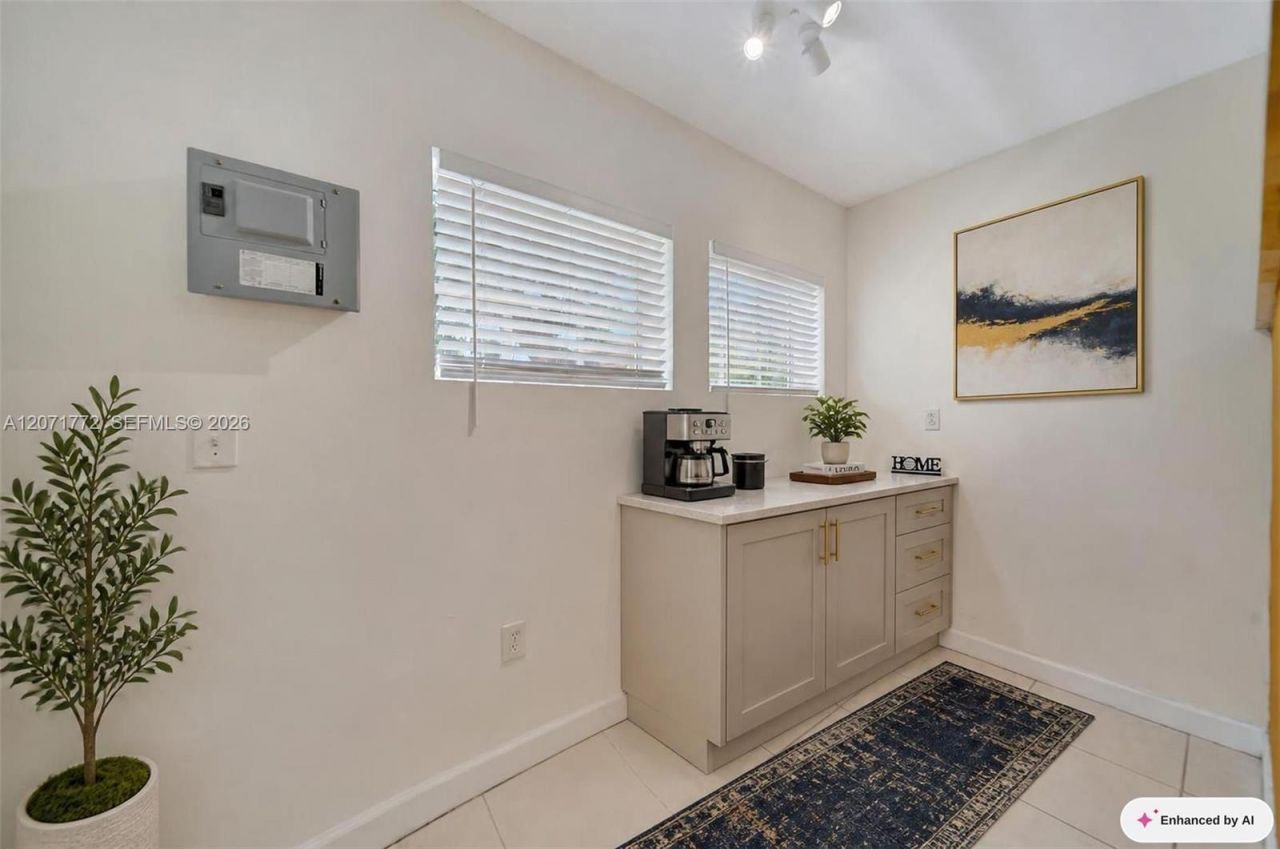 3431 SW 25th St, Miami, FL 33133 Photo
