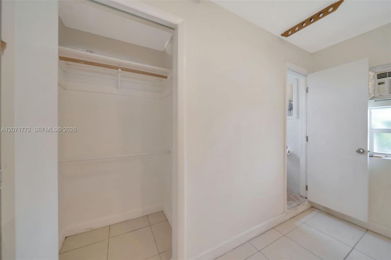 3431 SW 25th St, Miami, FL 33133 Photo