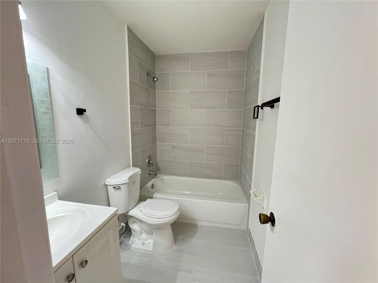 15665 SW 82nd Cir Ln, Unit 4-6, Miami, FL 33193 Photo