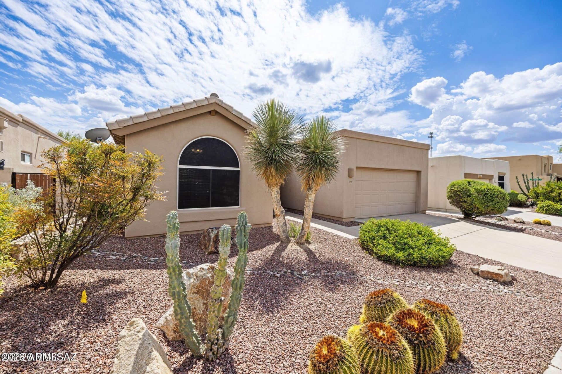 11990 N Labyrinth Drive, Oro Valley, AZ 85737