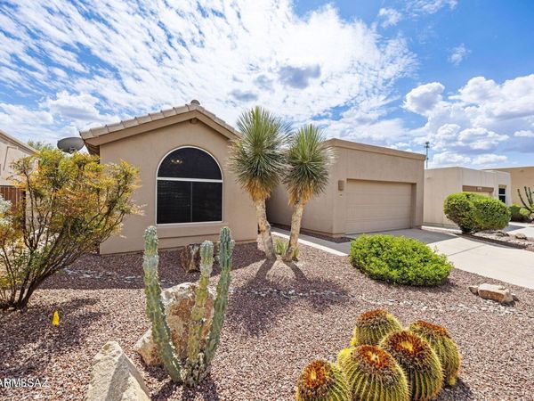 11990 N Labyrinth Drive, Oro Valley, AZ 85737