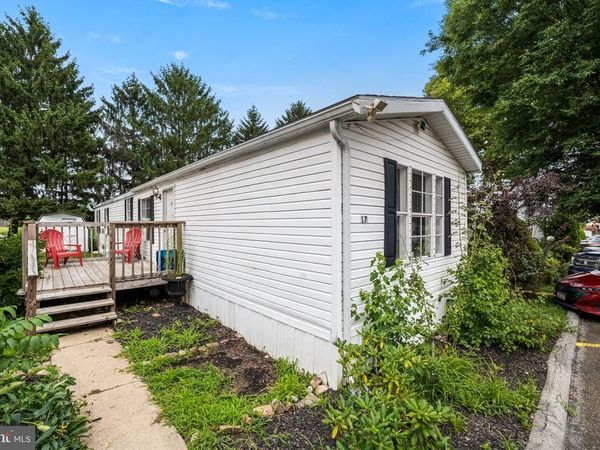 17 VINTAGE LANE, HONEY BROOK, PA 19344