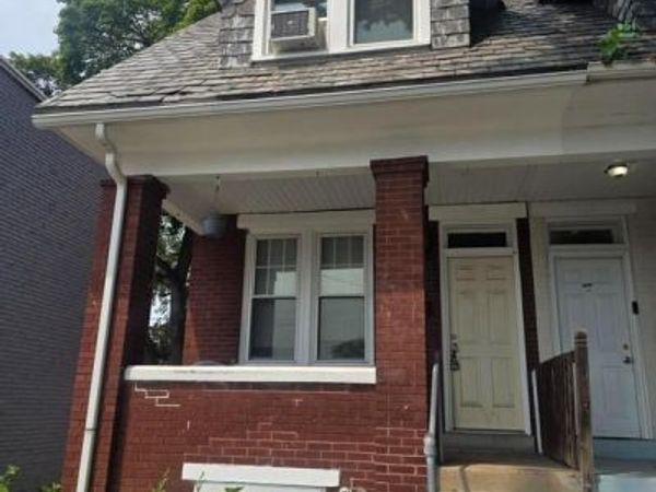 1808 CHESTNUT STREET, HARRISBURG, PA 17104