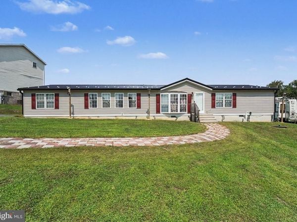 5957 HAGER ROAD, GREENCASTLE, PA 17225