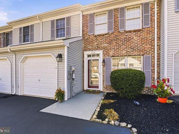 124 BROOKFIELD DRIVE, MACUNGIE, PA 18062