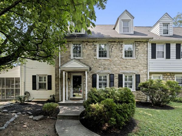 1401 SURREY LANE, WYNNEWOOD, PA 19096