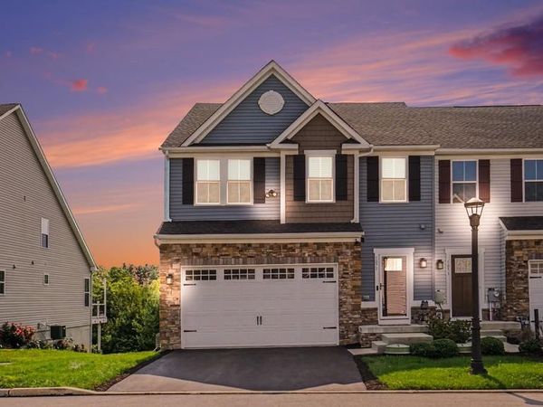 1071 MOSCARIELLO LANE, ROYERSFORD, PA 19468
