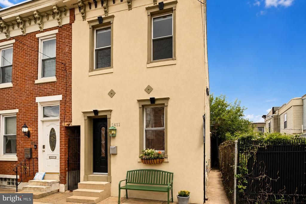 1411 E Berks Street, Philadelphia, PA 19125 Main Photo