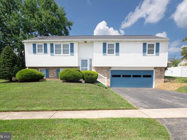 385 E BEAVER STREET, YORK, PA 17406